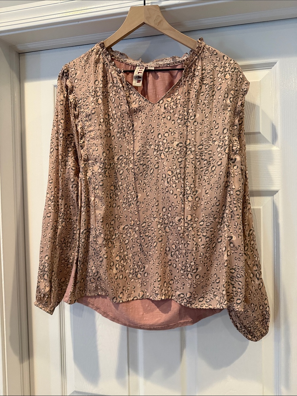 Dolan Women's Pink Leopard Print Contrast Blouse